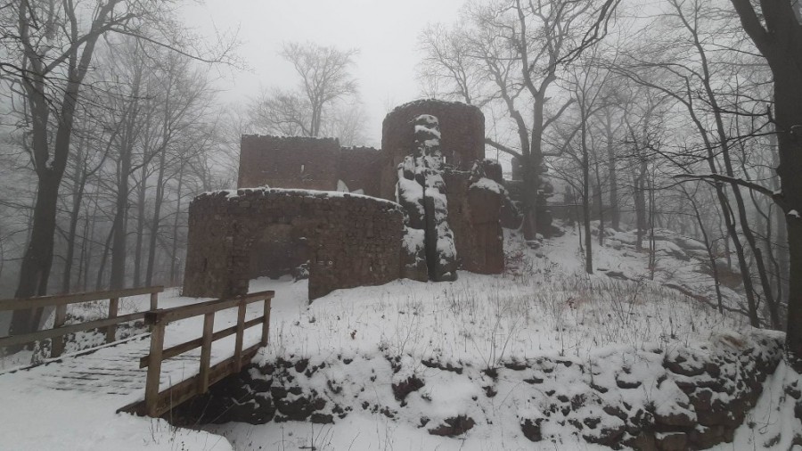 Zamek Bolszów. Janowice Wielkie. Karkonosze, zima 2022